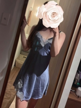如月　りな